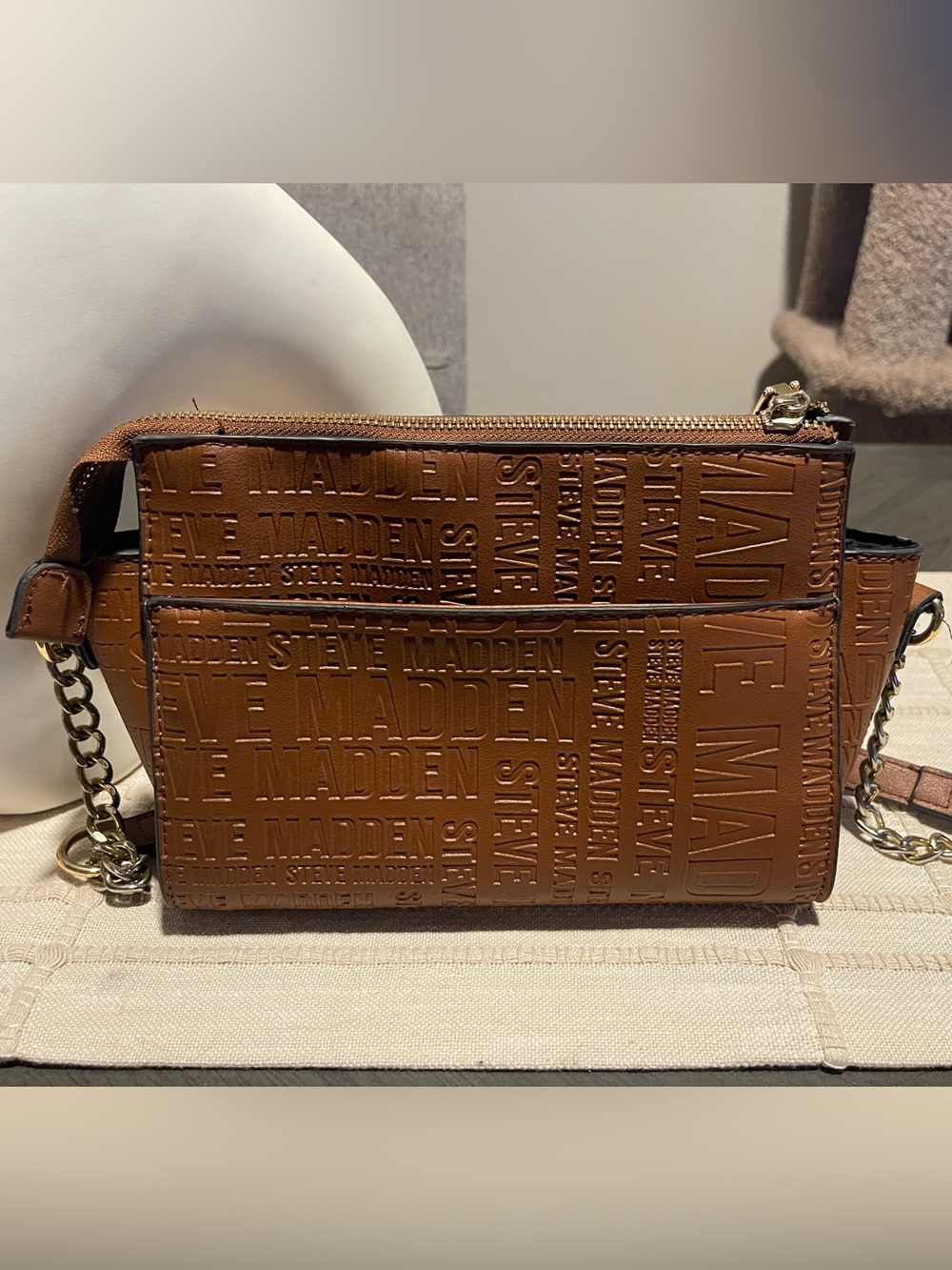 Steve Madden Floral Embossed Crossbody Bag - Picture 3 of 10